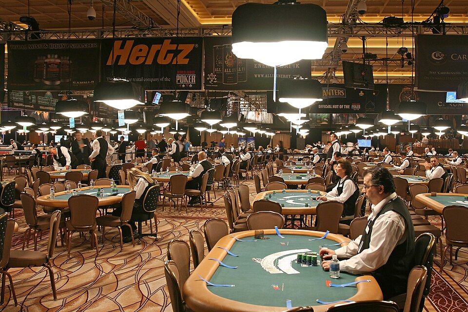 如何观看WSOP主赛直播 - 如何观看WSOP主赛直播？3大平台+时间表全攻略，血洗你的观赛体验！