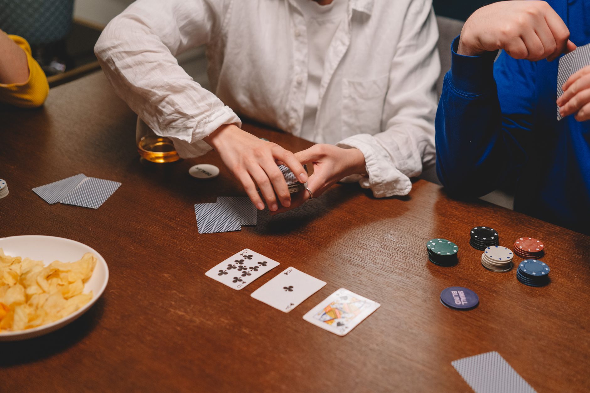 PLO5遇上Splash Pot加Bomb Pot:多人底池的疯狂与理性应对(要点图解)