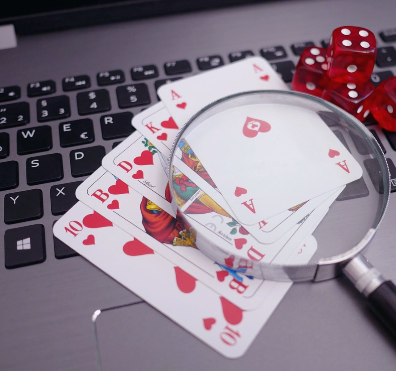 按钮位抓头：$1/$3 常规桌的 +EV 策略解析
